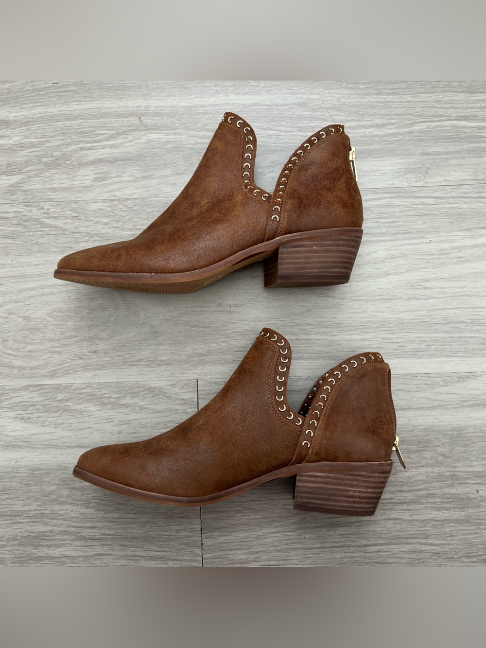 Vince Camuto Brown Suede Western Cutout Ankle Booties Size 9.5